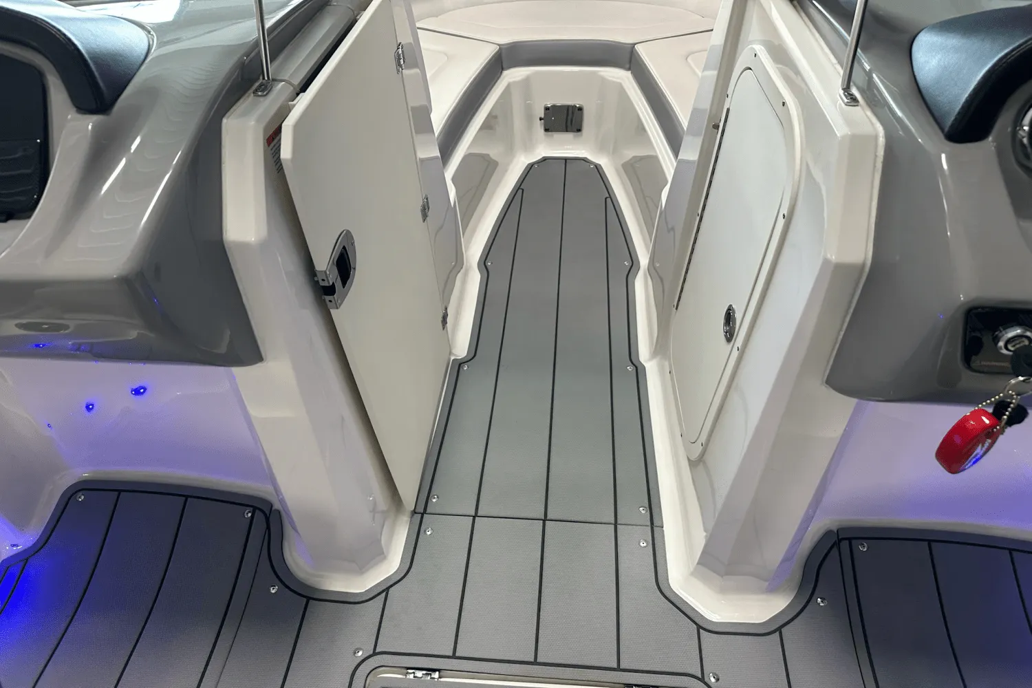 2020 Chaparral 230 SURF Image Thumbnail #65