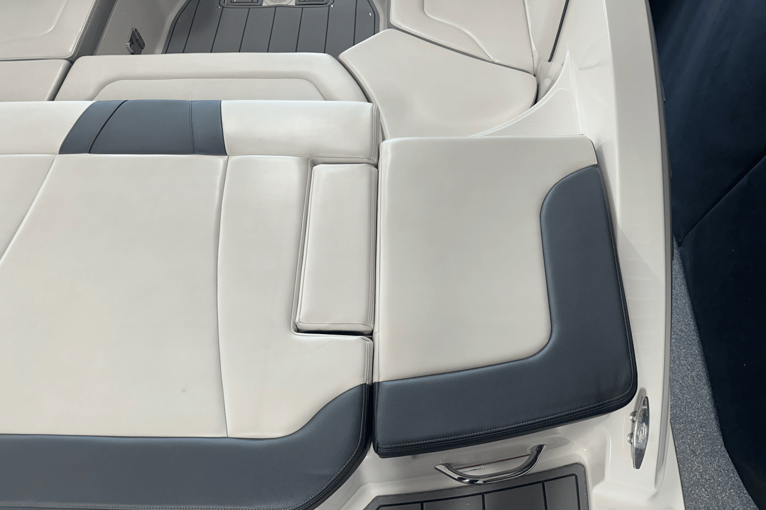 2020 Chaparral 230 SURF Image Thumbnail #23