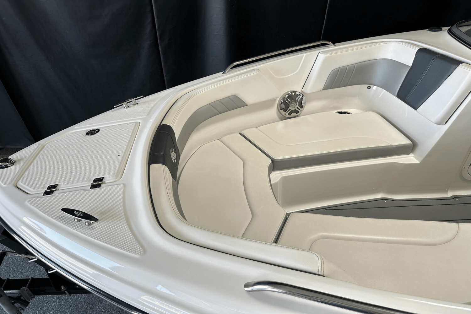 2020 Chaparral 230 SURF Image Thumbnail #1