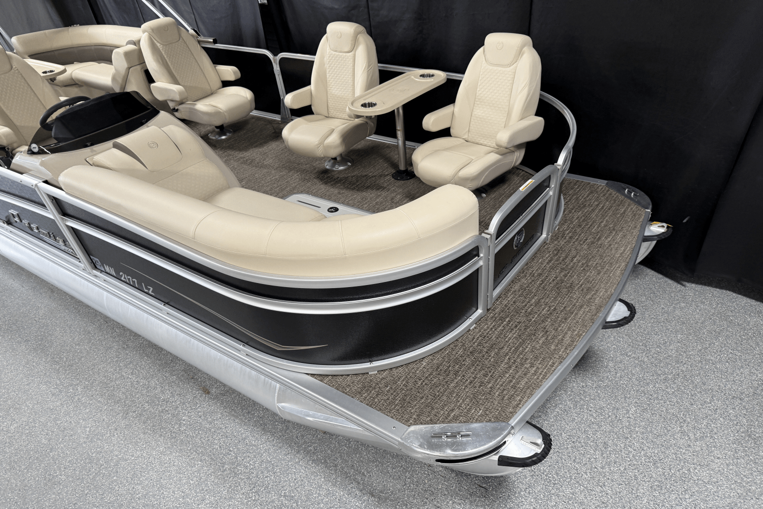 2020 Premier 230 SOLARIS Image Thumbnail #4