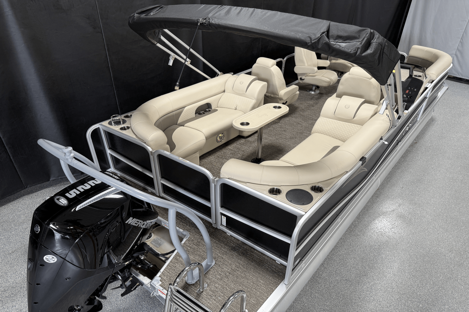 2020 Premier 230 SOLARIS Image Thumbnail #9