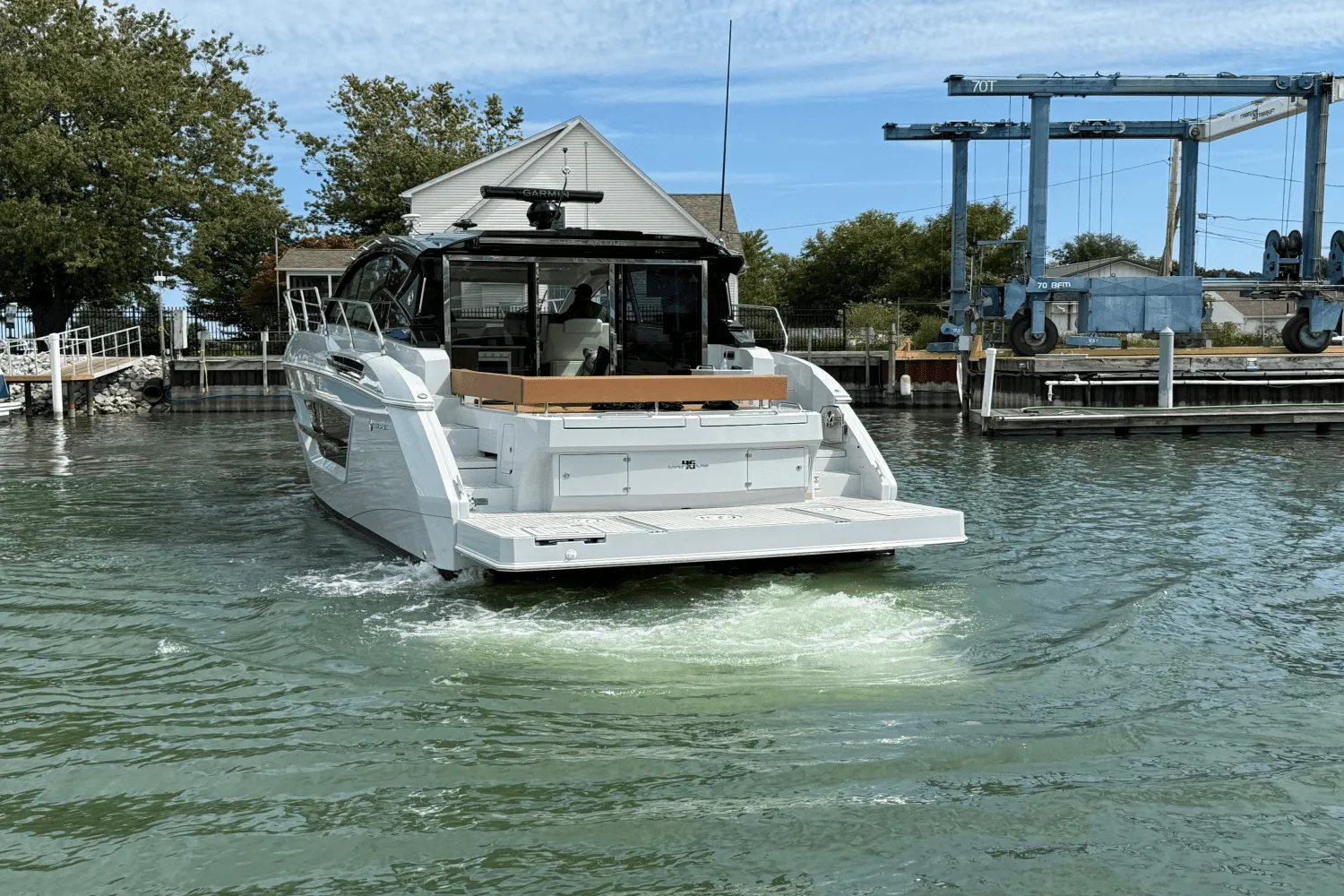 2026 Cruisers Yachts 46 Cantius Image Thumbnail #4