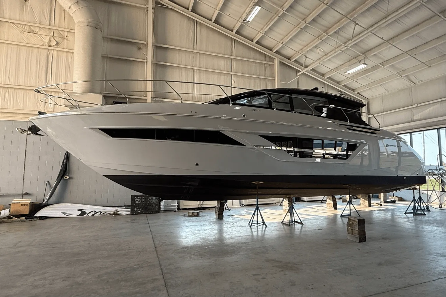2026 Cruisers Yachts 46 Cantius Image Thumbnail #7