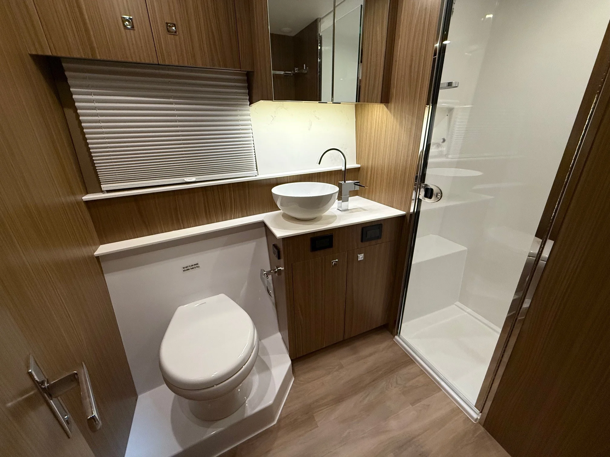 2026 Cruisers Yachts 46 Cantius Image Thumbnail #26