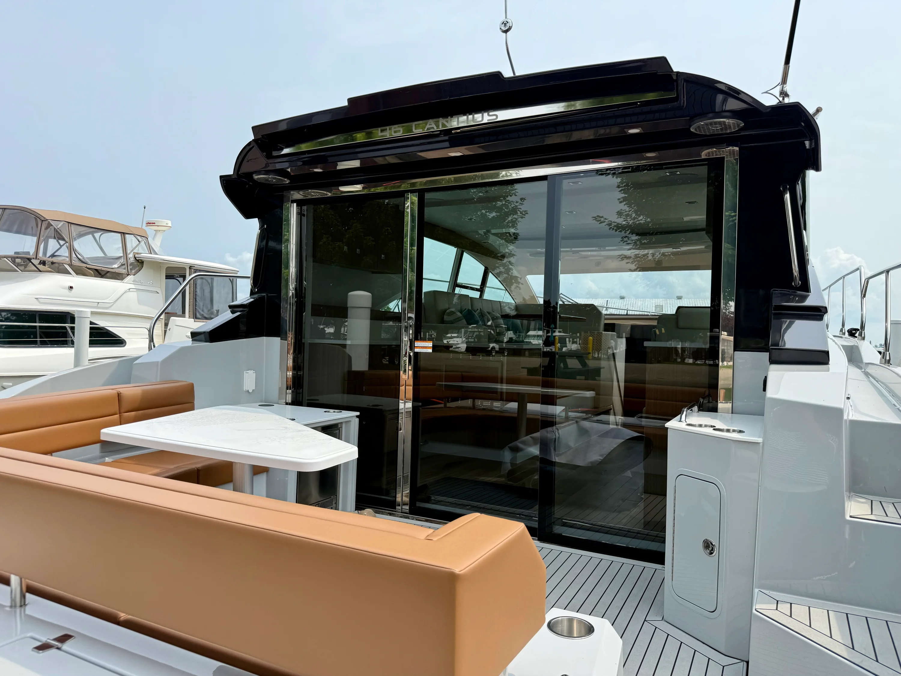 2026 Cruisers Yachts 46 Cantius Image Thumbnail #7