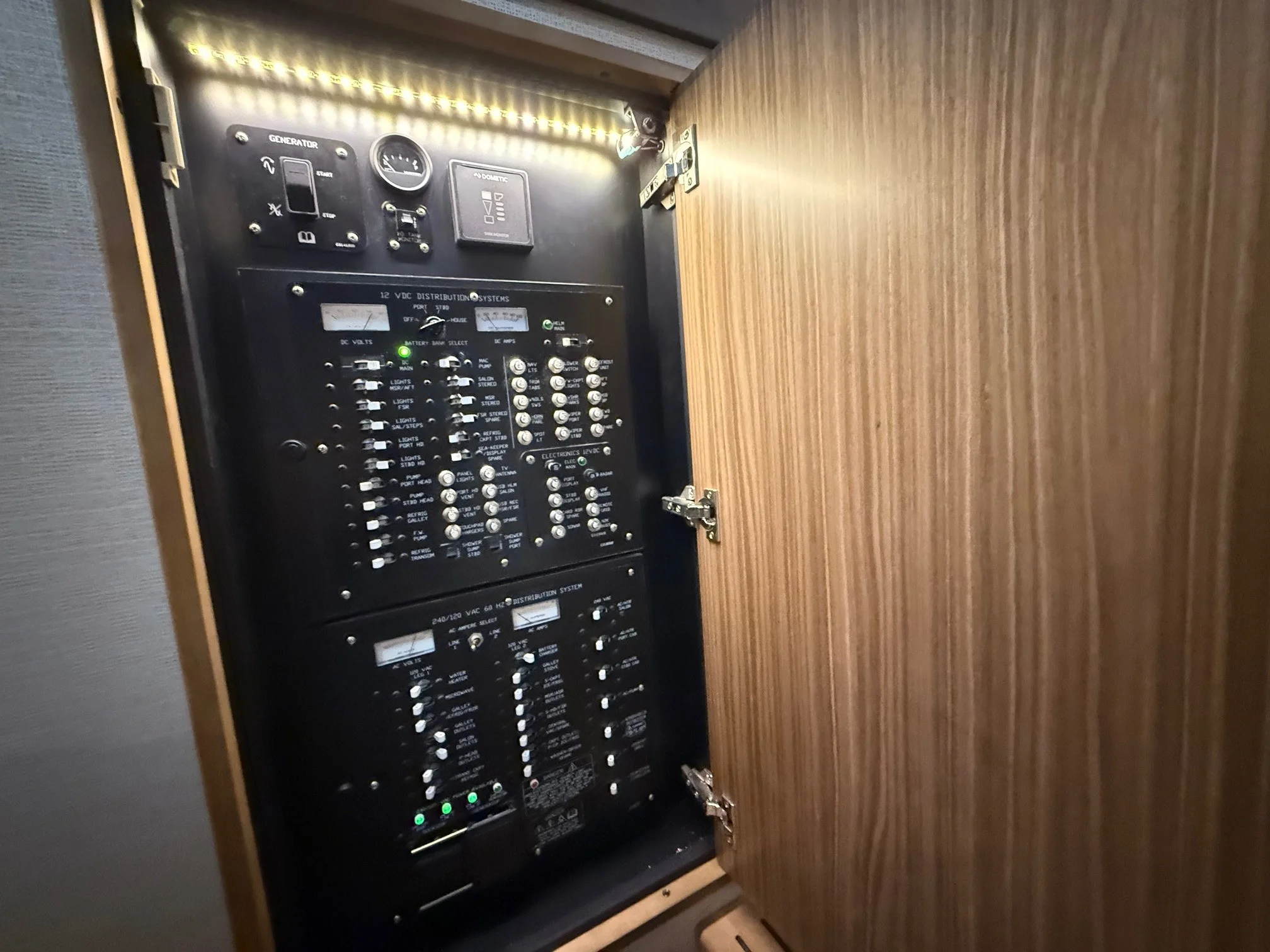 2026 Cruisers Yachts 46 Cantius Image Thumbnail #24