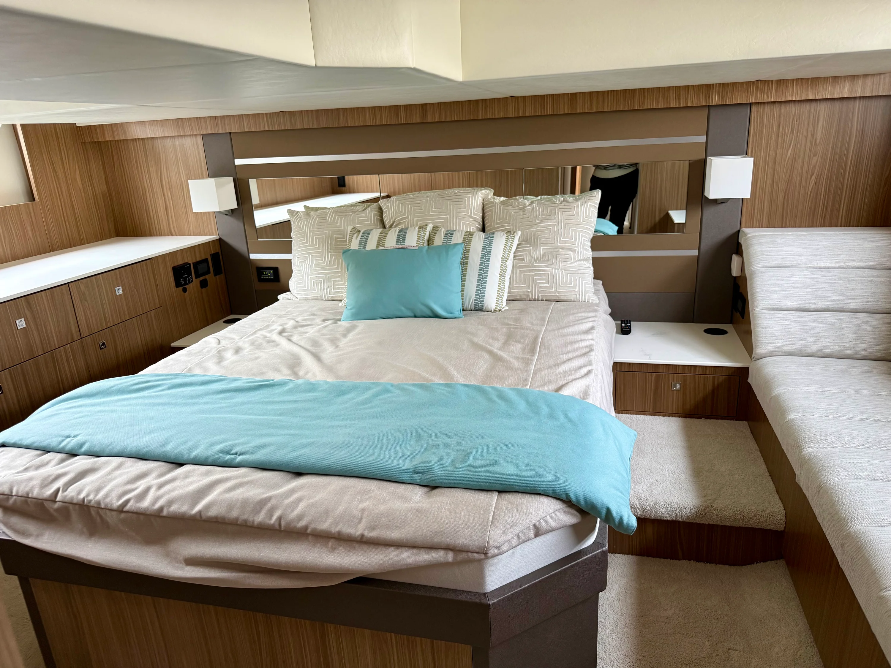 2026 Cruisers Yachts 46 Cantius Image Thumbnail #30