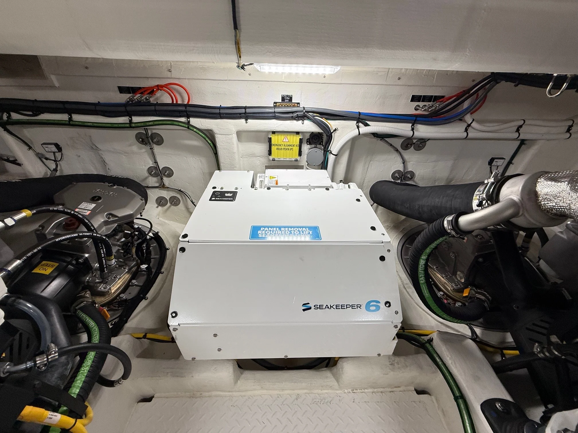 2026 Cruisers Yachts 46 Cantius Image Thumbnail #17