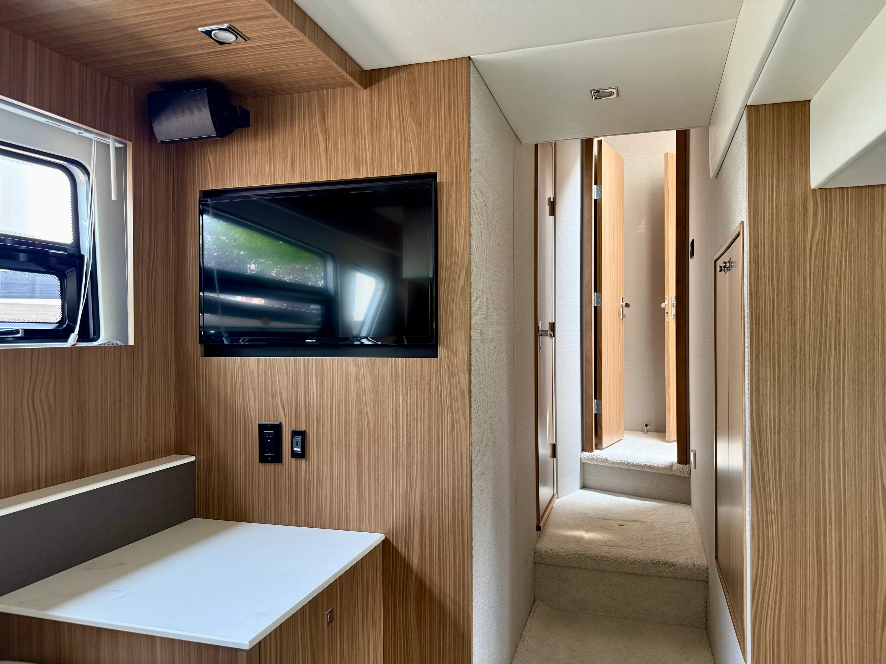 2026 Cruisers Yachts 46 Cantius Image Thumbnail #50
