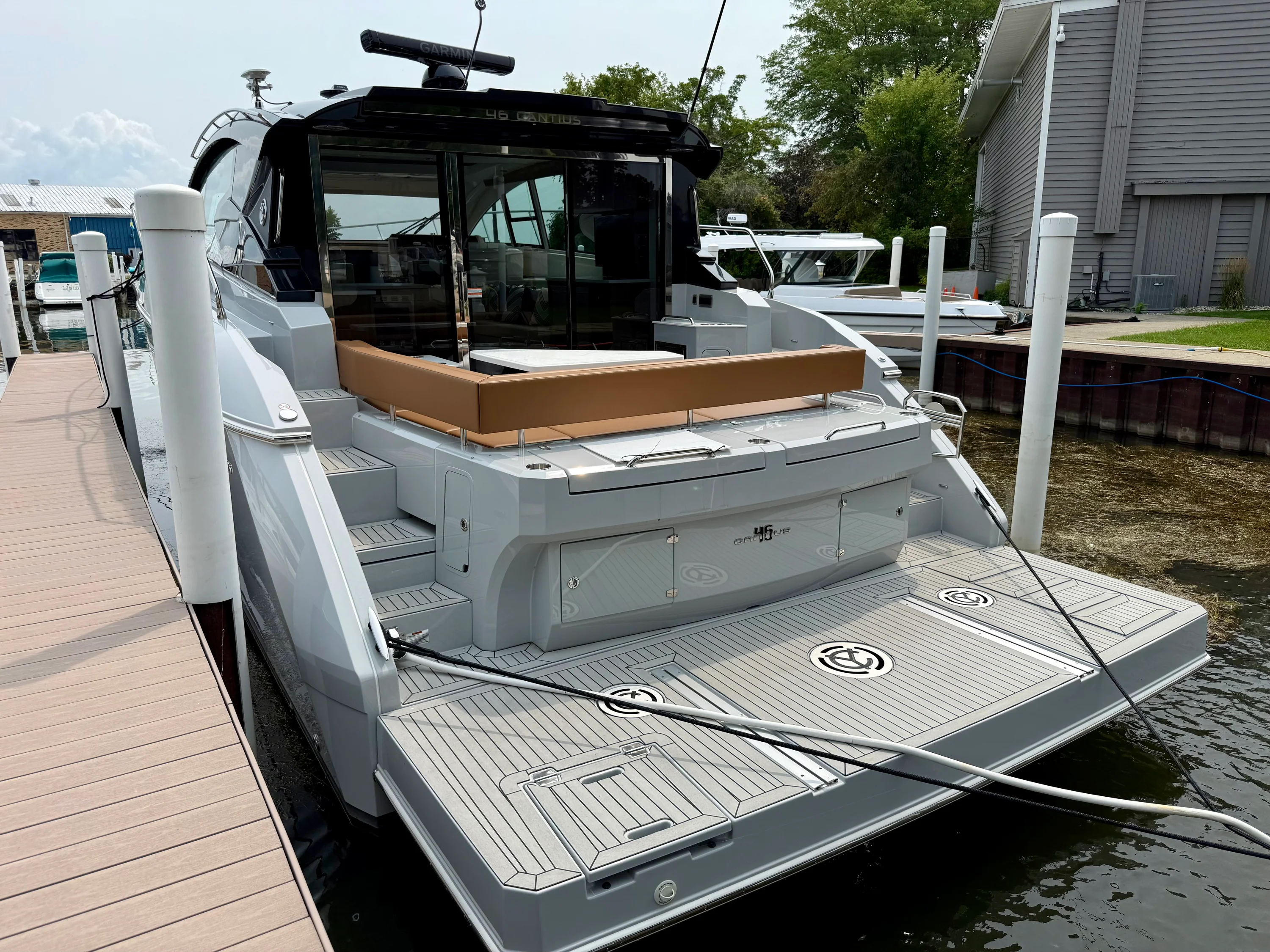 2026 Cruisers Yachts 46 Cantius Image Thumbnail #4