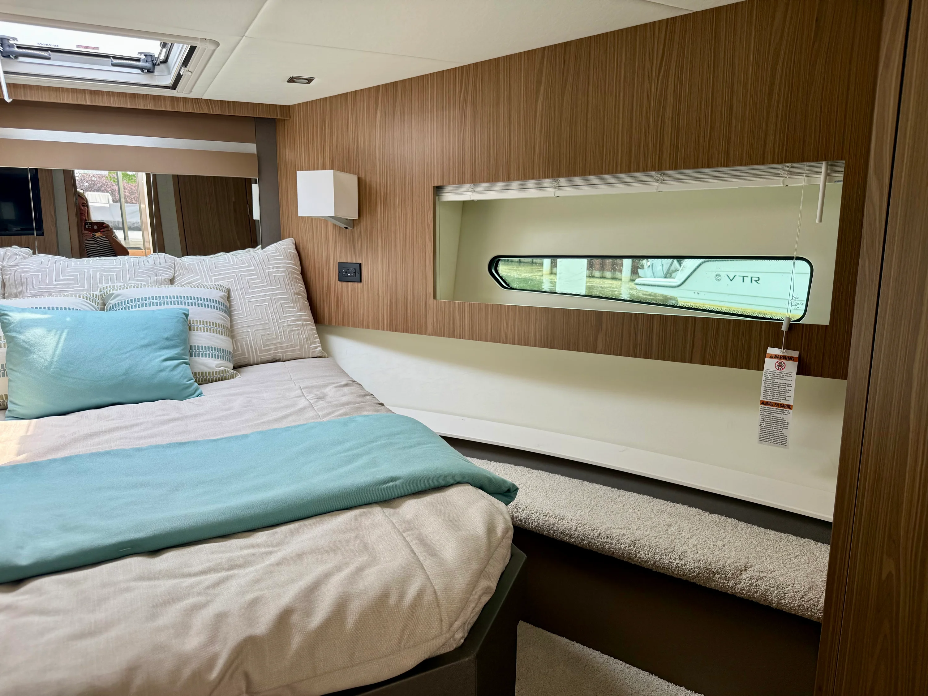 2026 Cruisers Yachts 46 Cantius Image Thumbnail #31