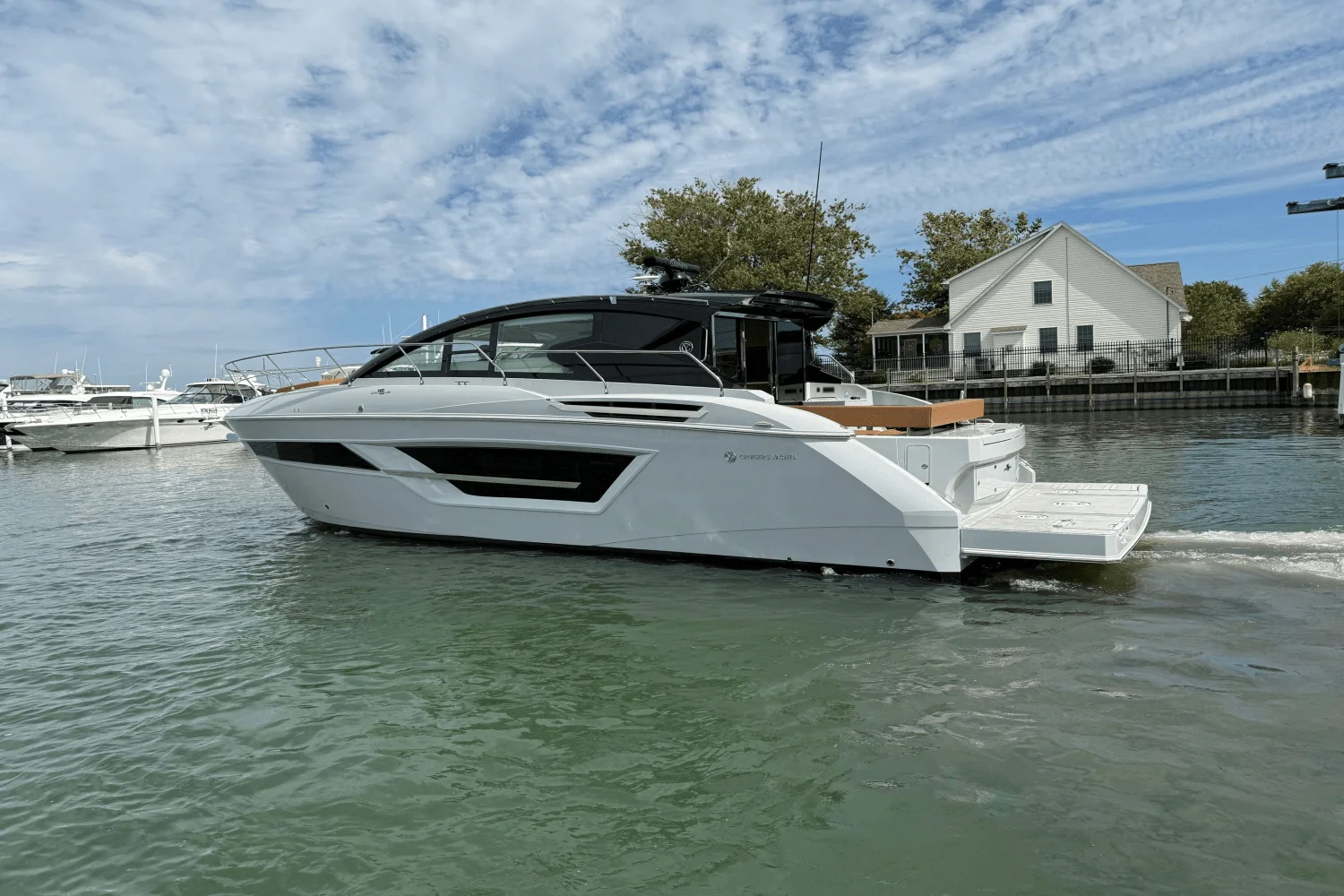 2026 Cruisers Yachts 46 Cantius Image Thumbnail #2