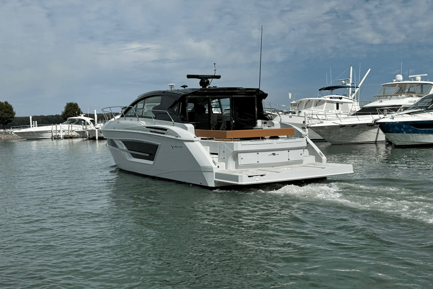 2026 Cruisers Yachts 46 Cantius Image Thumbnail #3