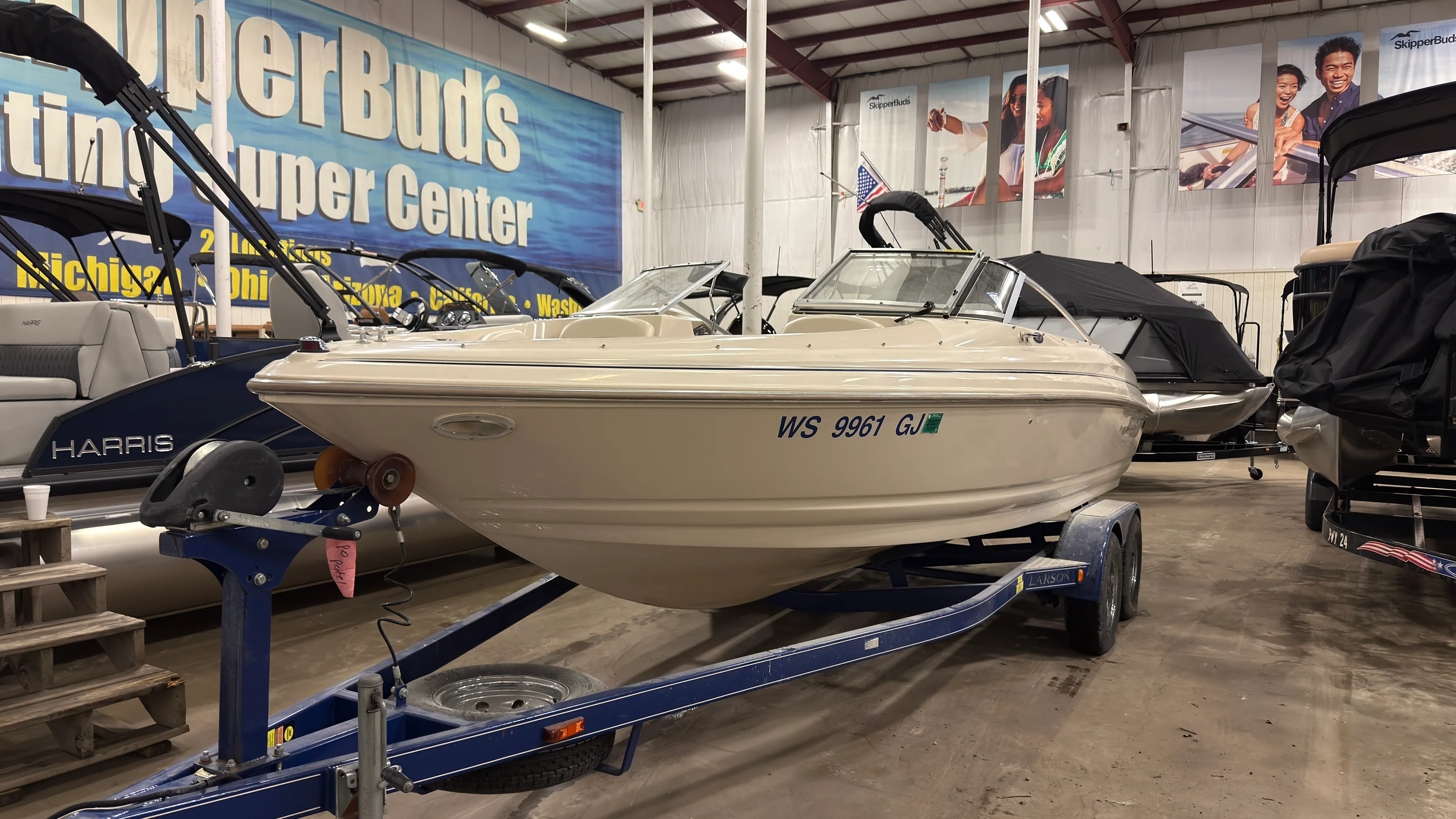 2002 Larson 210 SEI Image Thumbnail #1