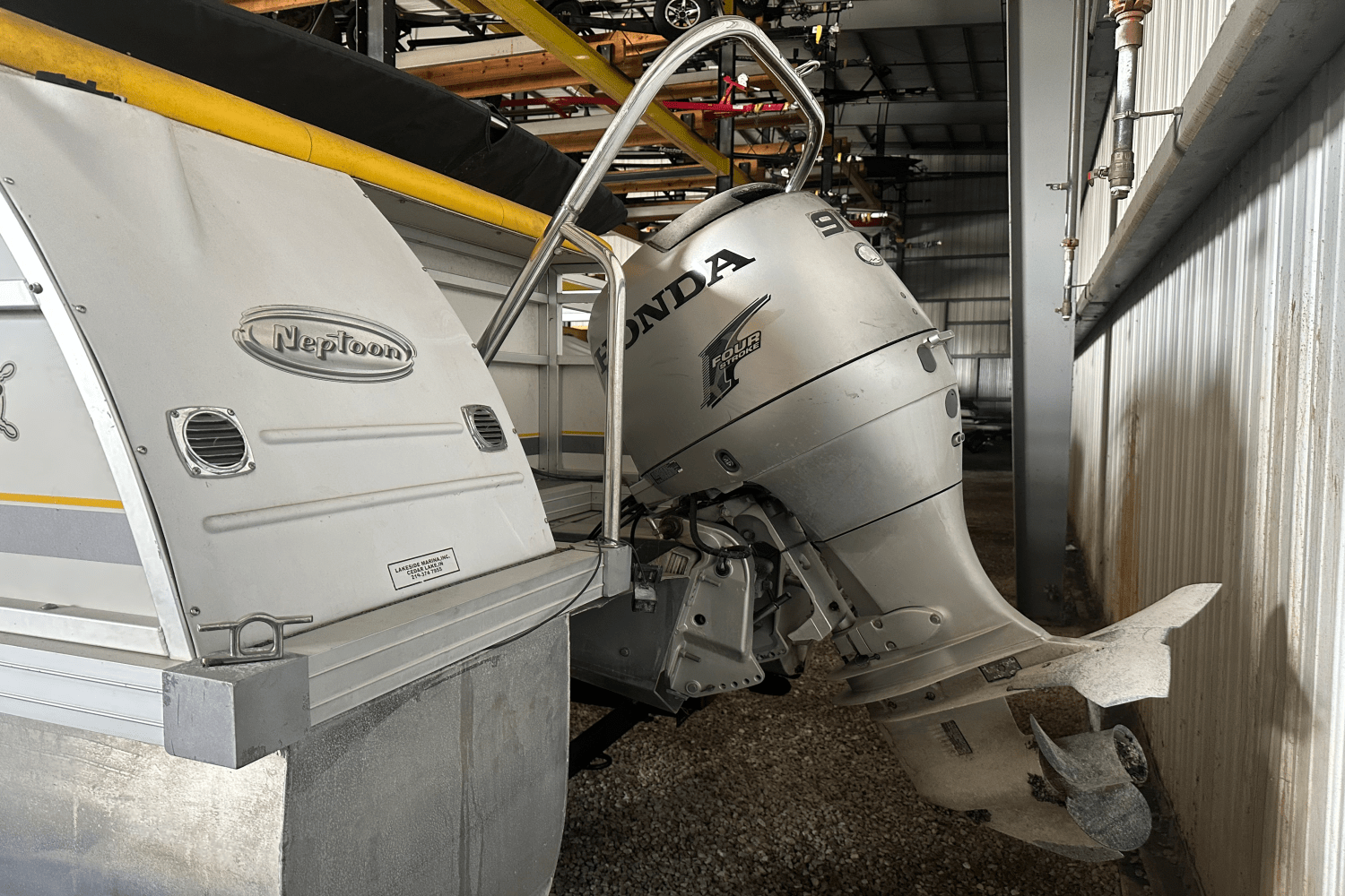 2005 Neptune 23 Image Thumbnail #3