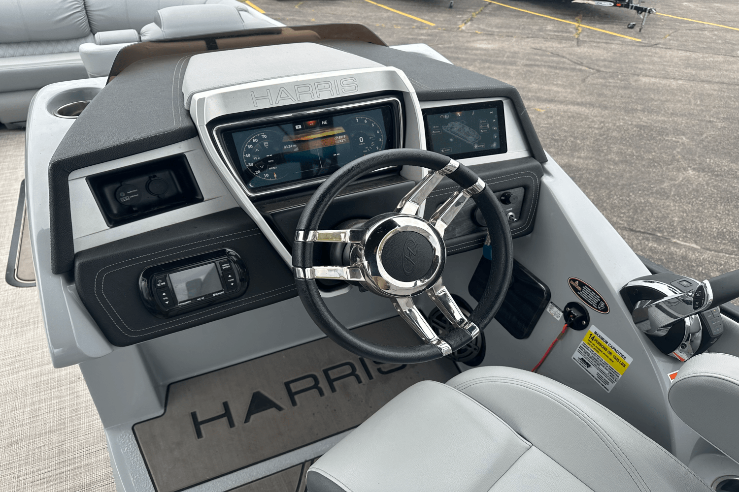 2021 Harris GRAND MARINER 250 Image Thumbnail #5