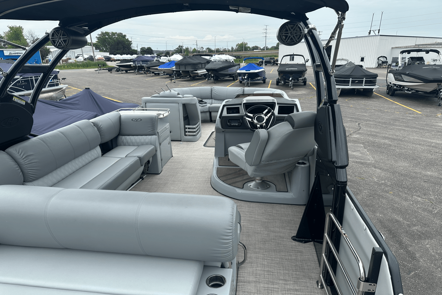 2021 Harris GRAND MARINER 250 Image Thumbnail #4