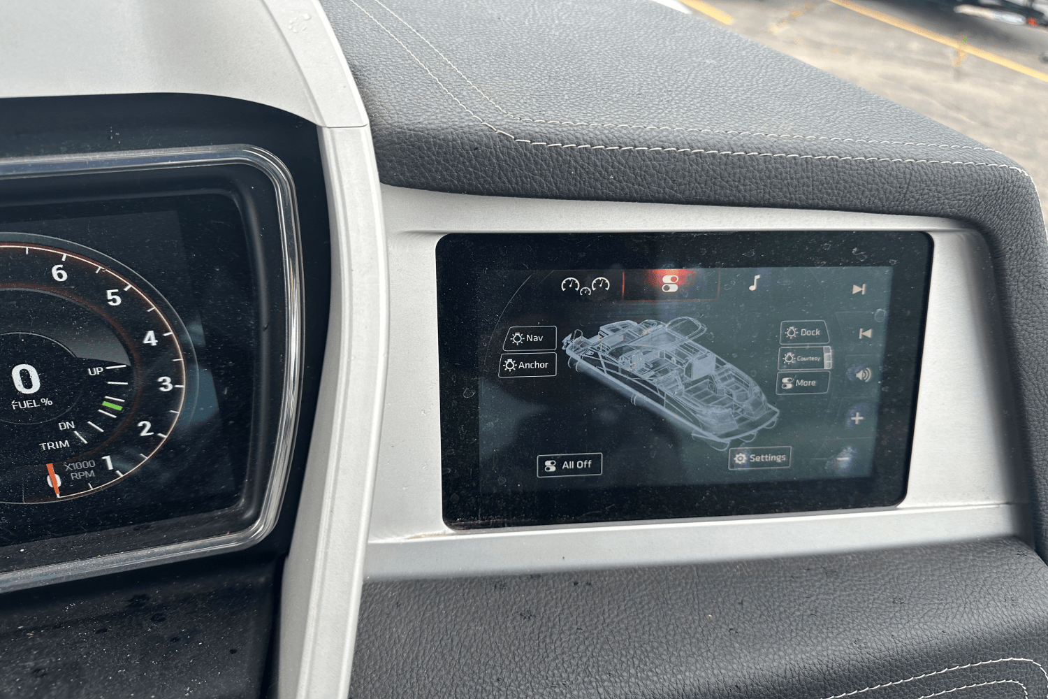 2021 Harris GRAND MARINER 250 Image Thumbnail #7