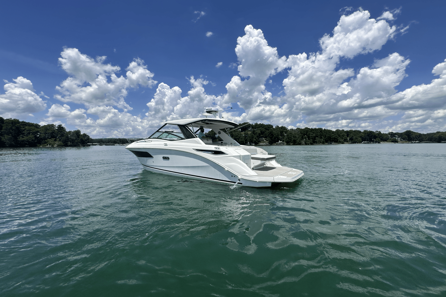 2025 Sea Ray Sundancer 320 Image Thumbnail #12