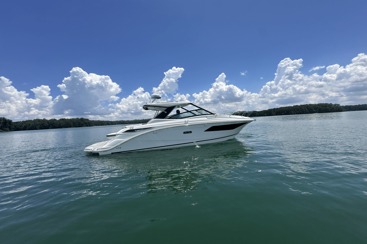 2025 Sea Ray Sundancer 320 Image Thumbnail #7
