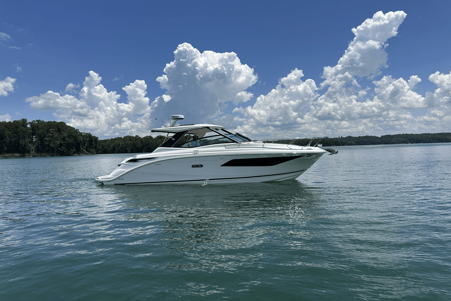2025 Sea Ray Sundancer 320 Image Thumbnail #6