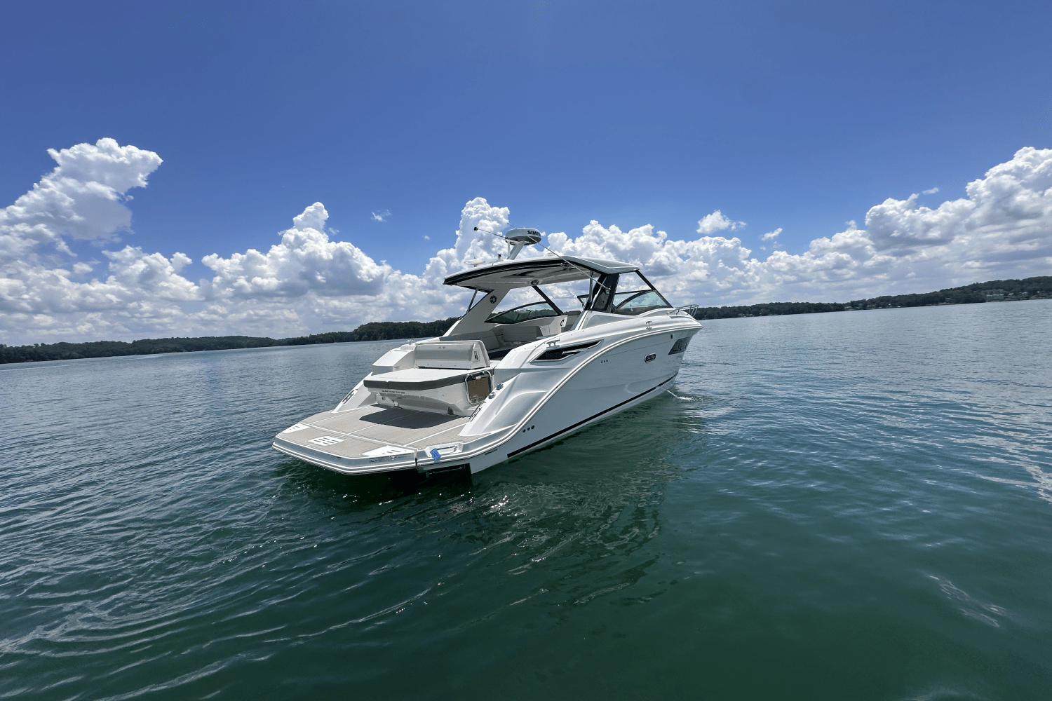 2025 Sea Ray Sundancer 320 Image Thumbnail #8