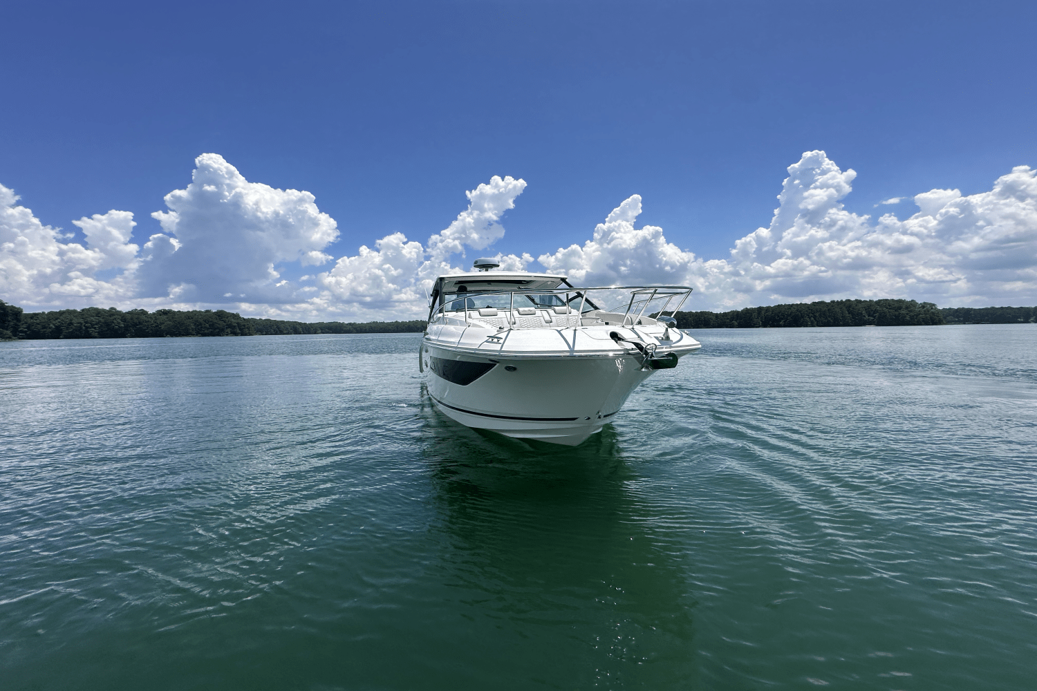 2025 Sea Ray Sundancer 320 Image Thumbnail #4