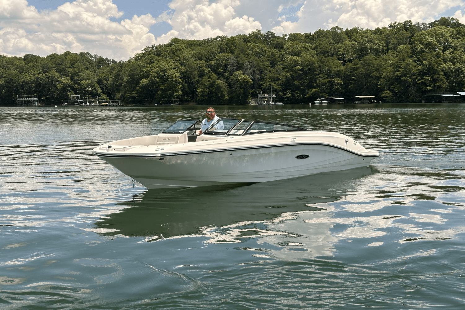 2025 Sea Ray SPX 230 Image Thumbnail #10