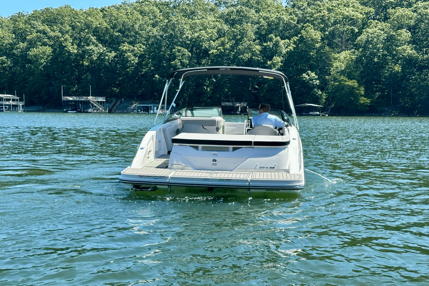 2025 Sea Ray SPX 230 Image Thumbnail #6