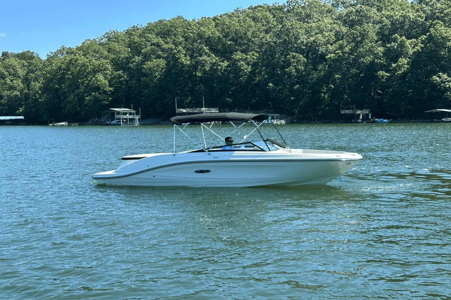 2025 Sea Ray SPX 230 Image Thumbnail #1