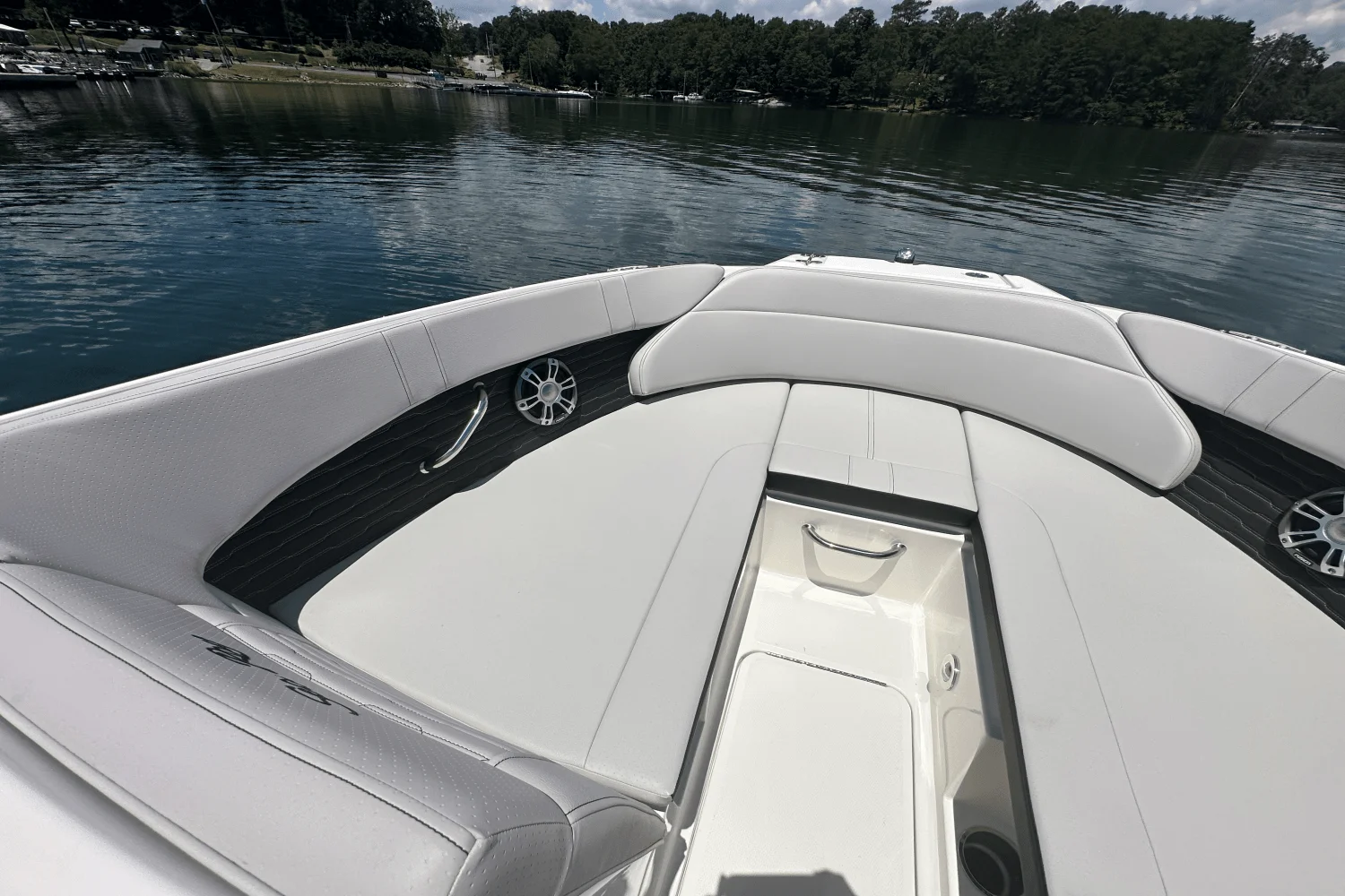 2025 Sea Ray SPX 230 Image Thumbnail #24