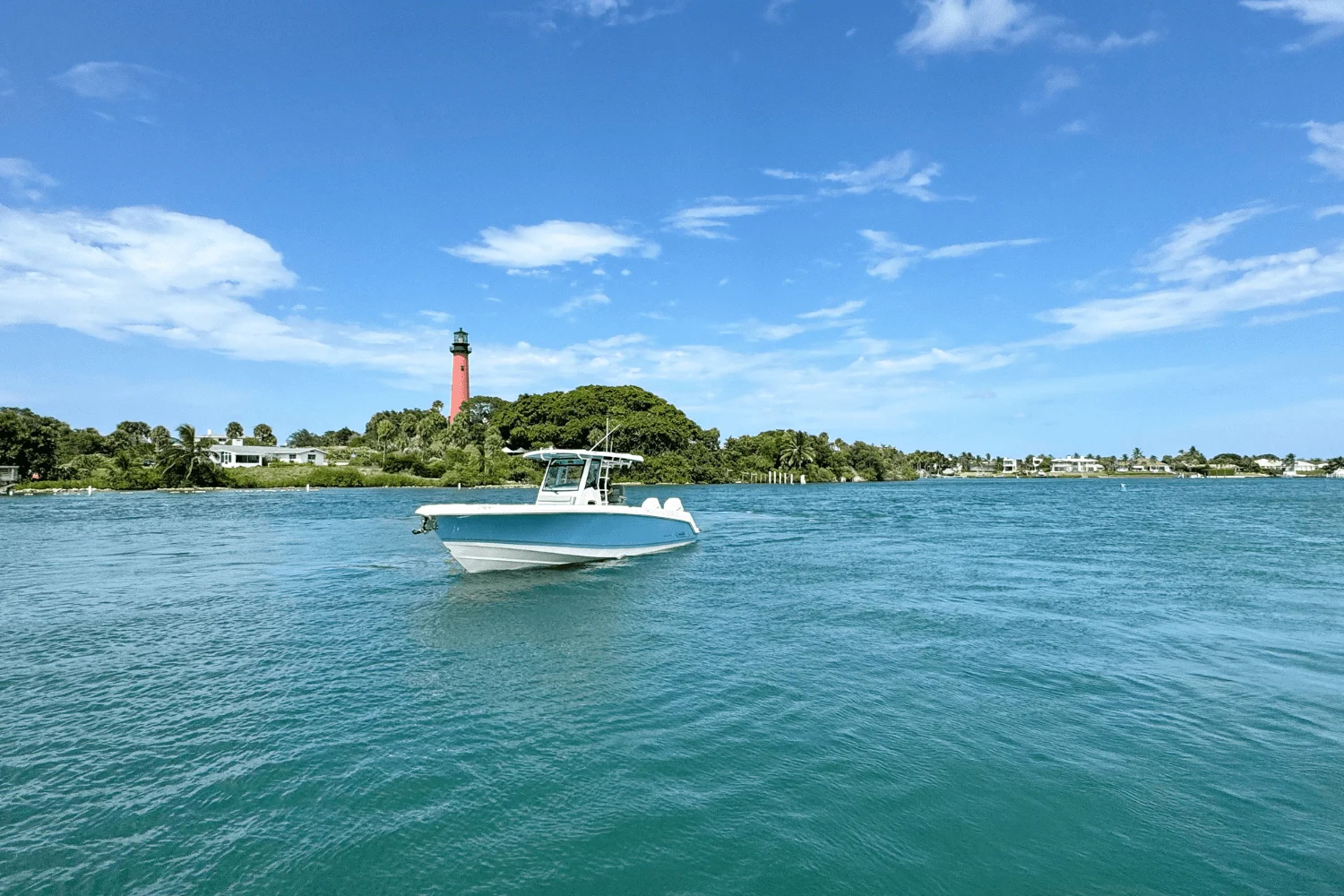 2026 Boston Whaler 330 Outrage Image Thumbnail #2