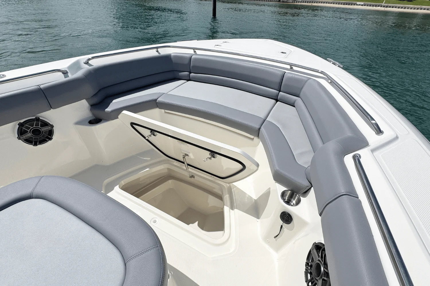 2026 Boston Whaler 330 Outrage Image Thumbnail #24