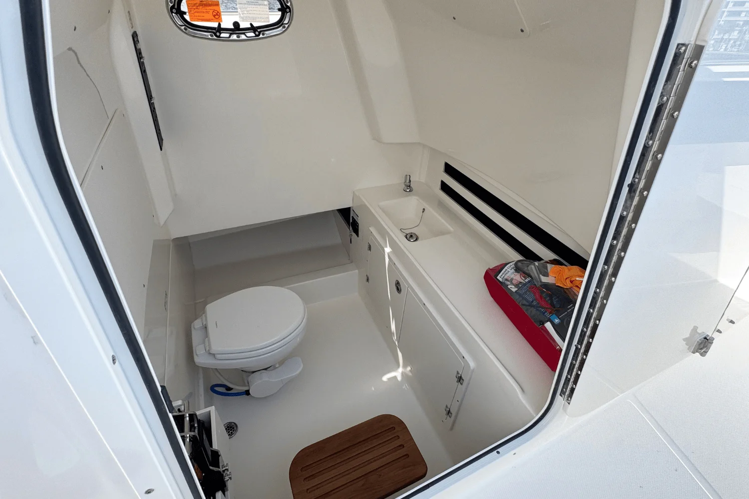 2026 Boston Whaler 330 Outrage Image Thumbnail #32