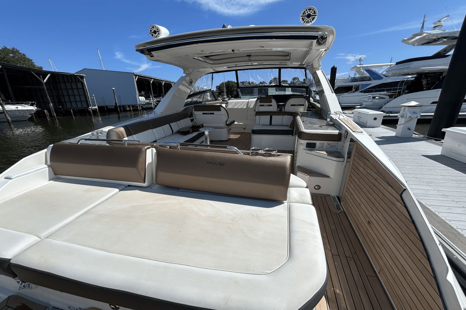 2019 Sea Ray SLX 400 Image Thumbnail #3
