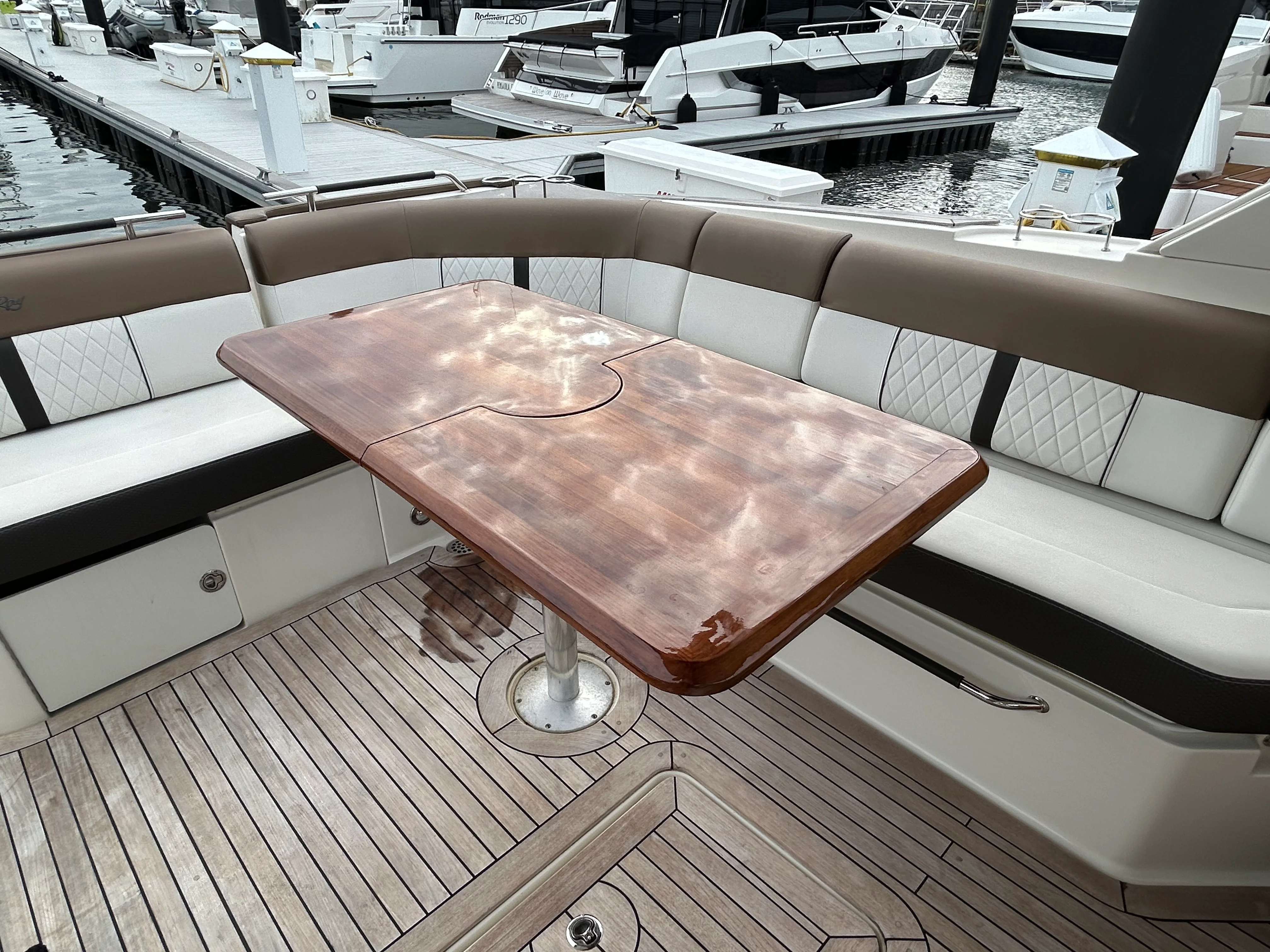 2019 Sea Ray SLX 400 Image Thumbnail #4