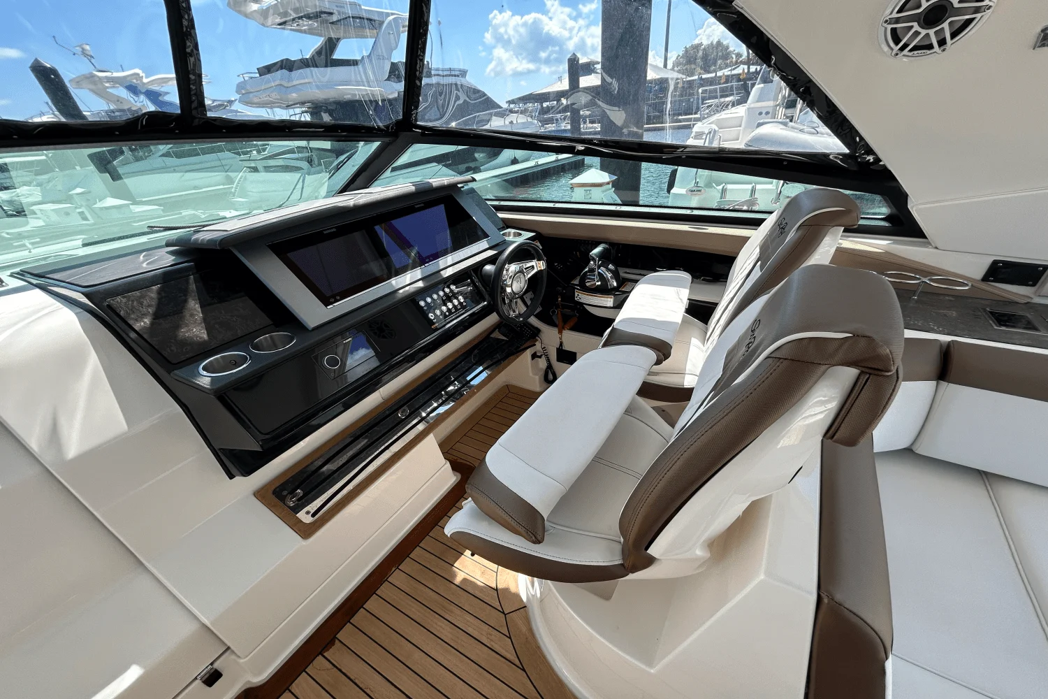 2019 Sea Ray SLX 400 Image Thumbnail #8