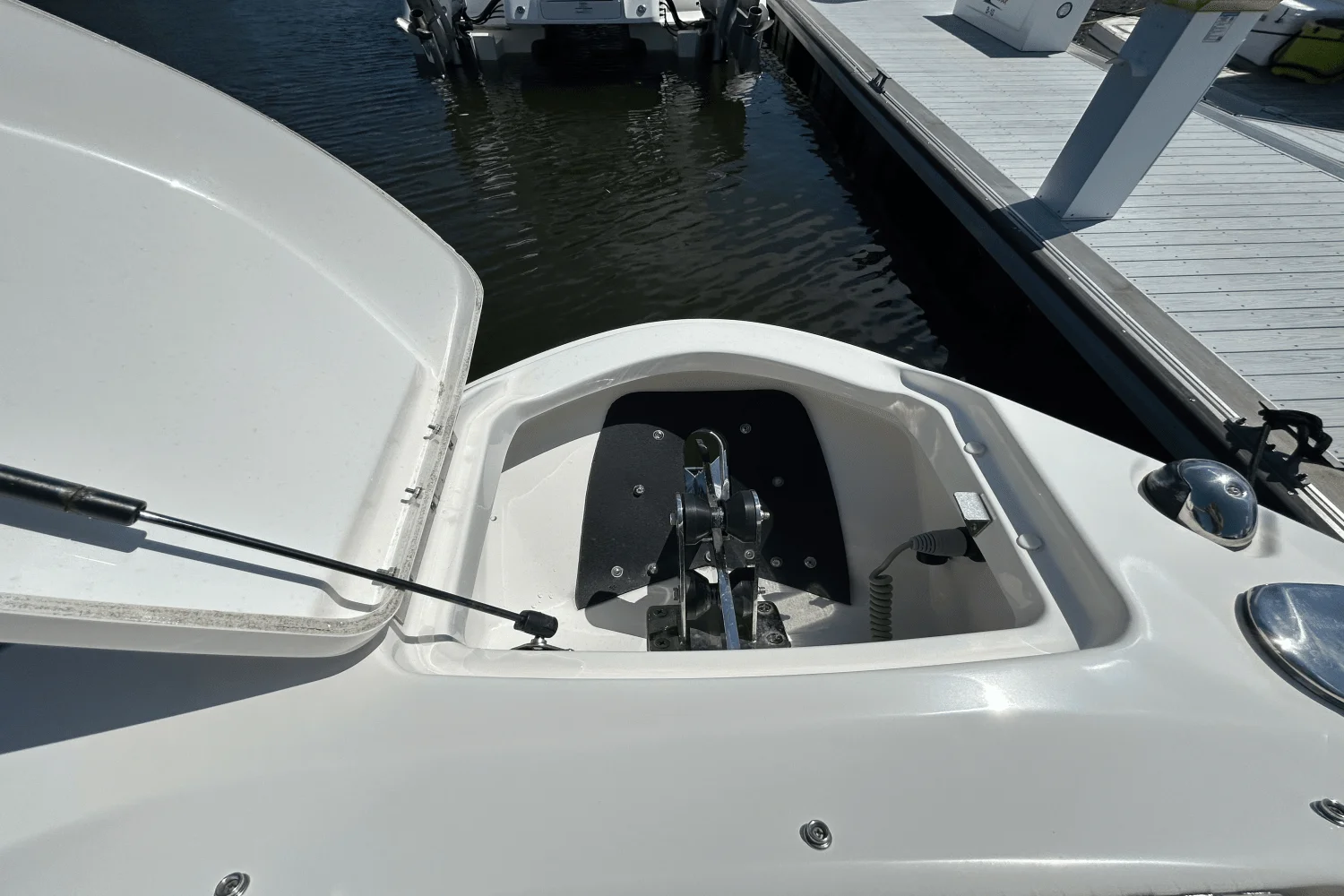 2019 Sea Ray SLX 400 Image Thumbnail #12