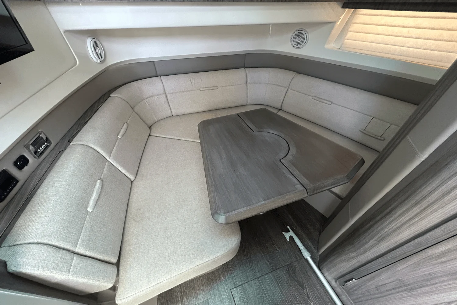 2019 Sea Ray SLX 400 Image Thumbnail #15