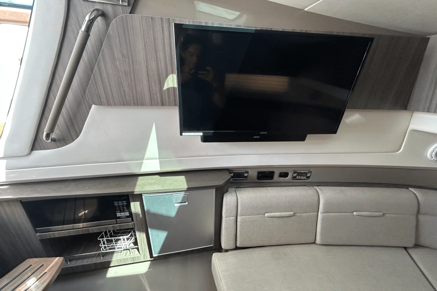 2019 Sea Ray SLX 400 Image Thumbnail #16