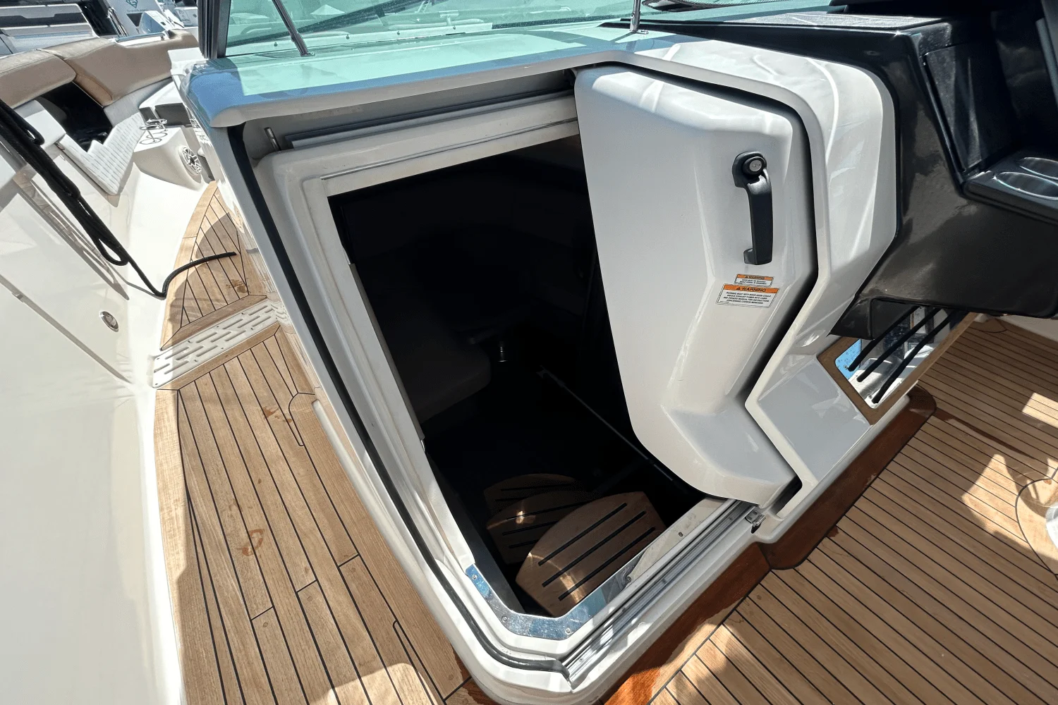 2019 Sea Ray SLX 400 Image Thumbnail #14