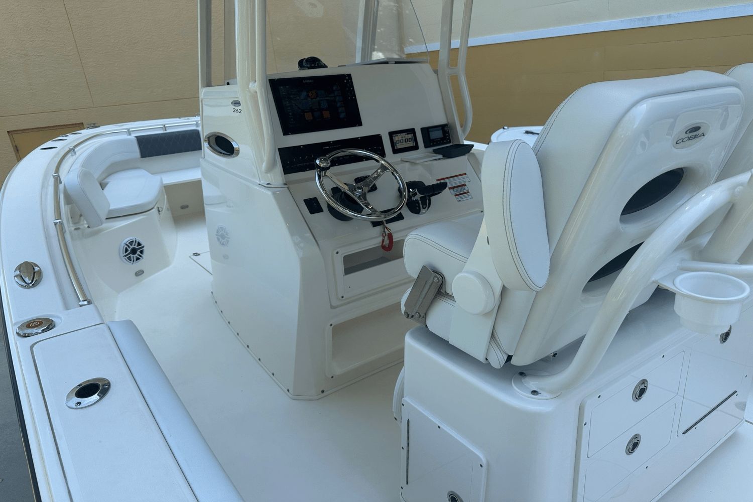 2023 Cobia 262 CENTER CONSOLE Image Thumbnail #33
