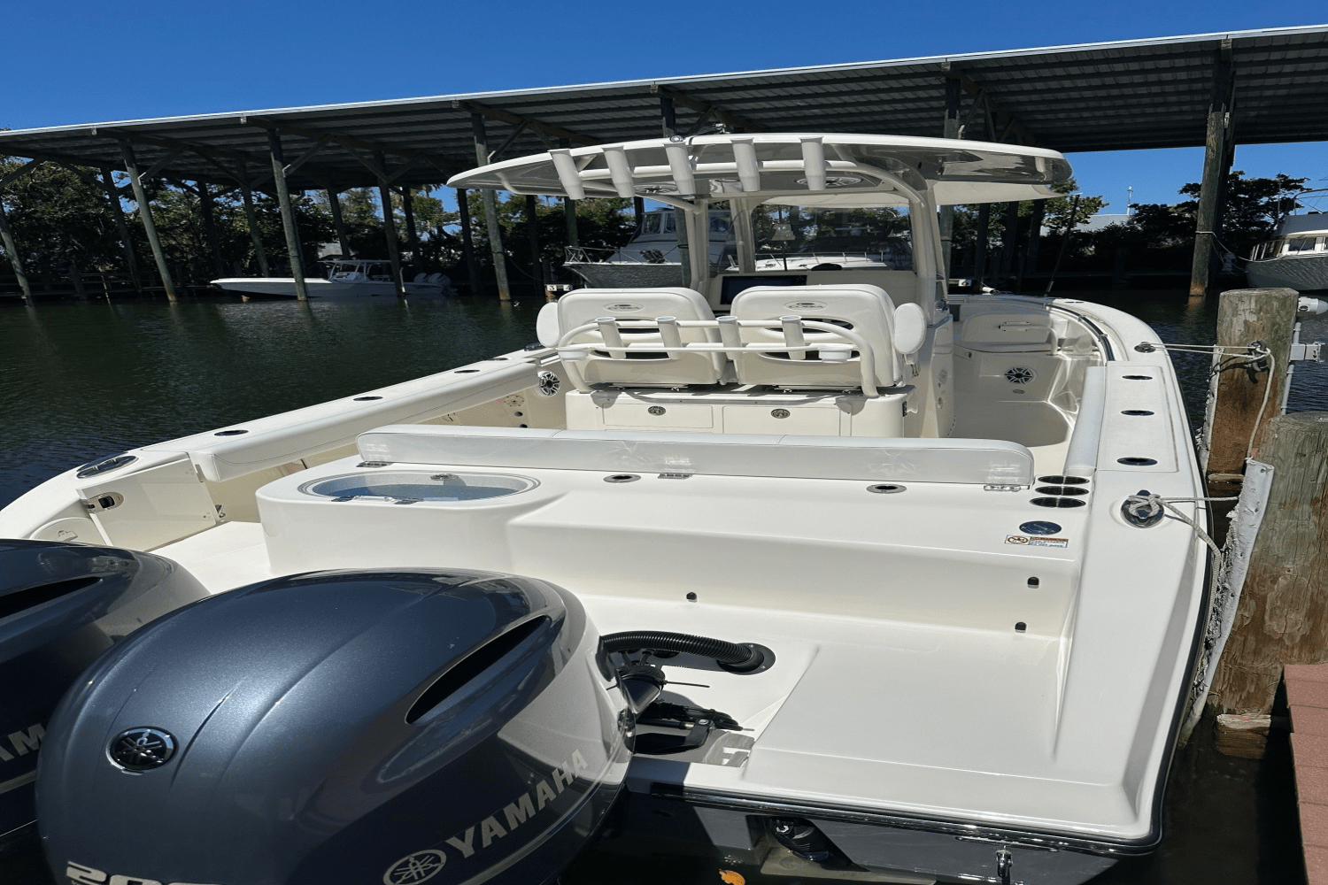 2023 Cobia 262 CENTER CONSOLE Image Thumbnail #26