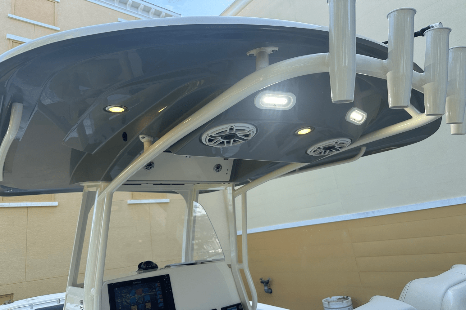 2023 Cobia 262 CENTER CONSOLE Image Thumbnail #28