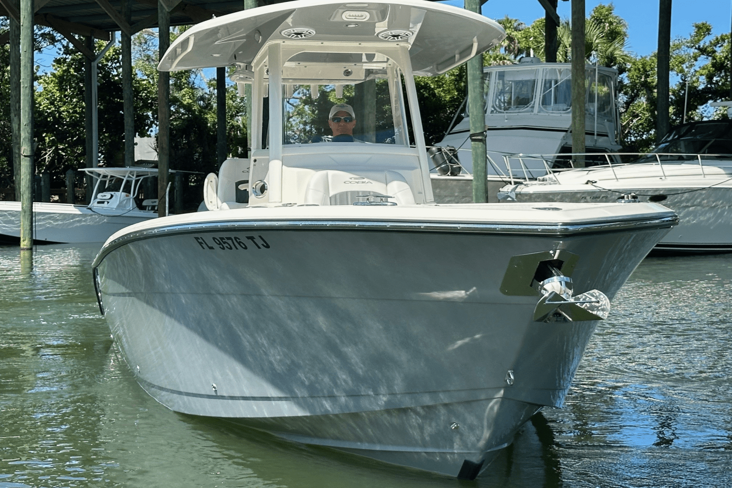 2023 Cobia 262 CENTER CONSOLE Image Thumbnail #1