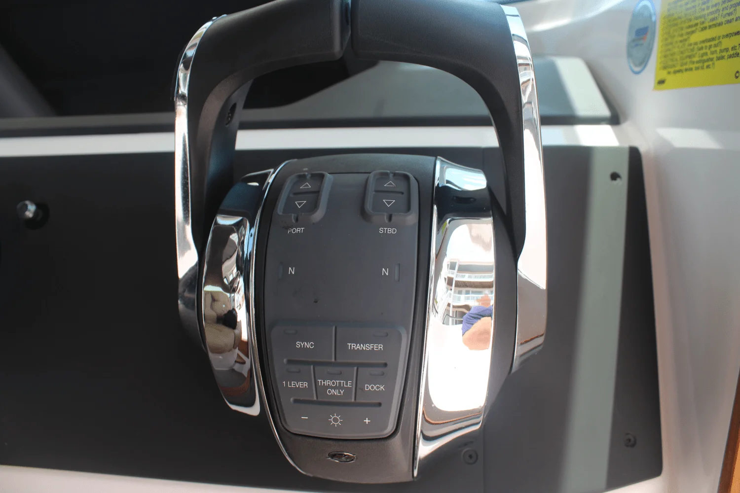 2021 Axopar 28 CABIN Image Thumbnail #12