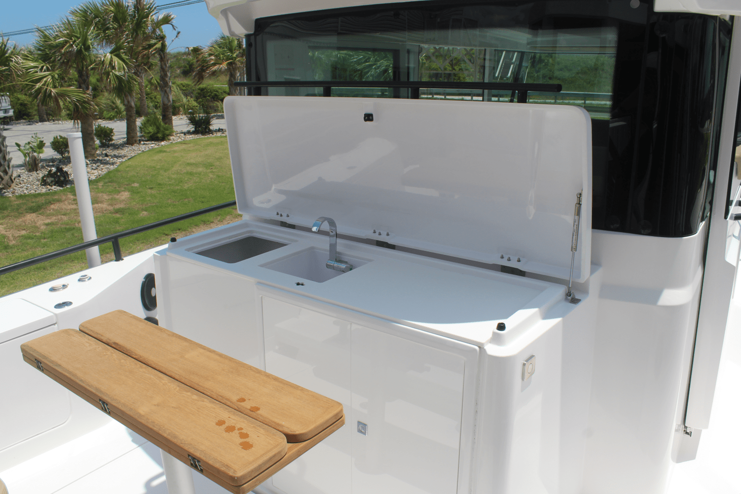 2021 Axopar 28 CABIN Image Thumbnail #25