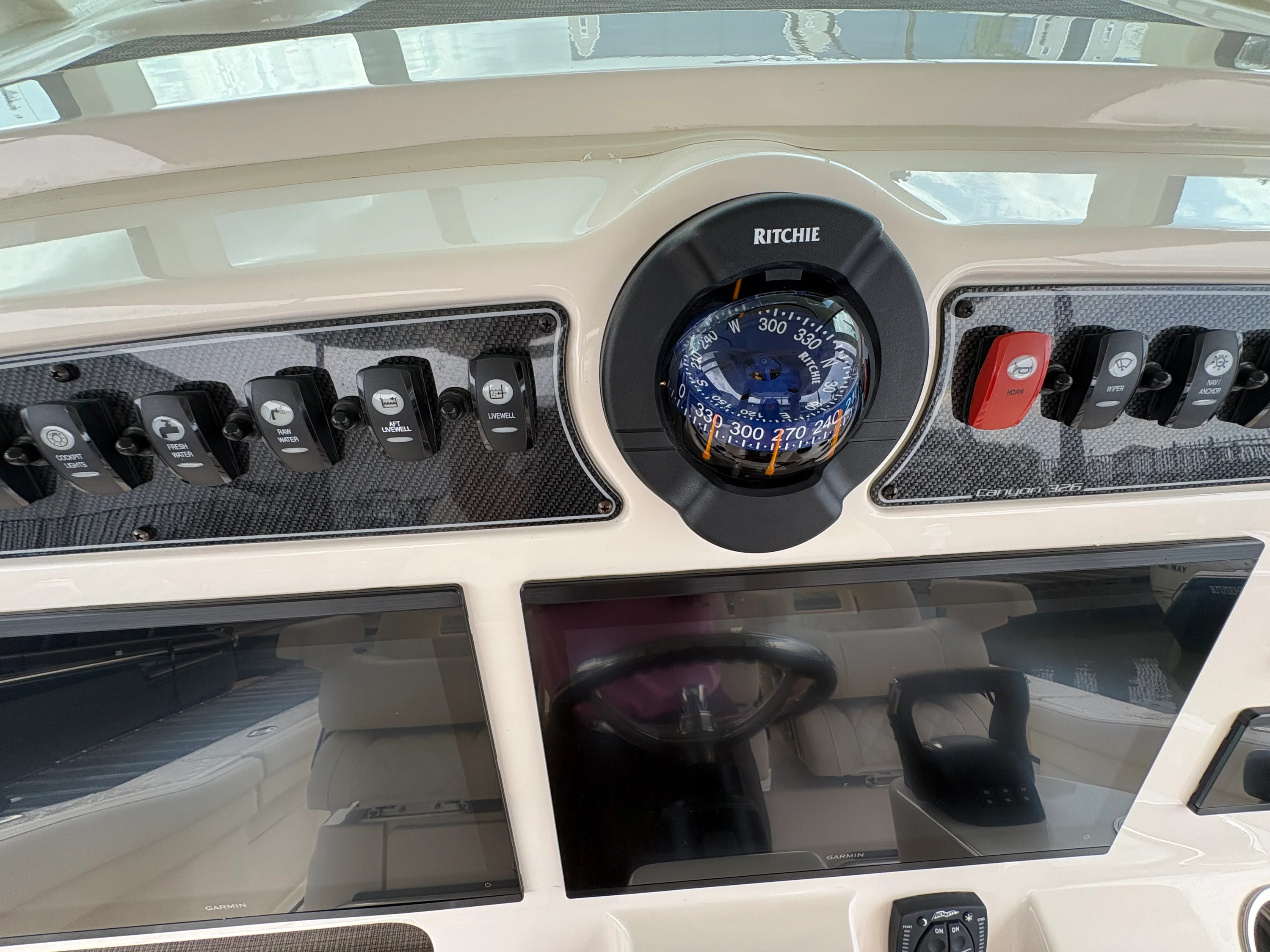 2026 Grady-White Canyon 326 Image Thumbnail #32