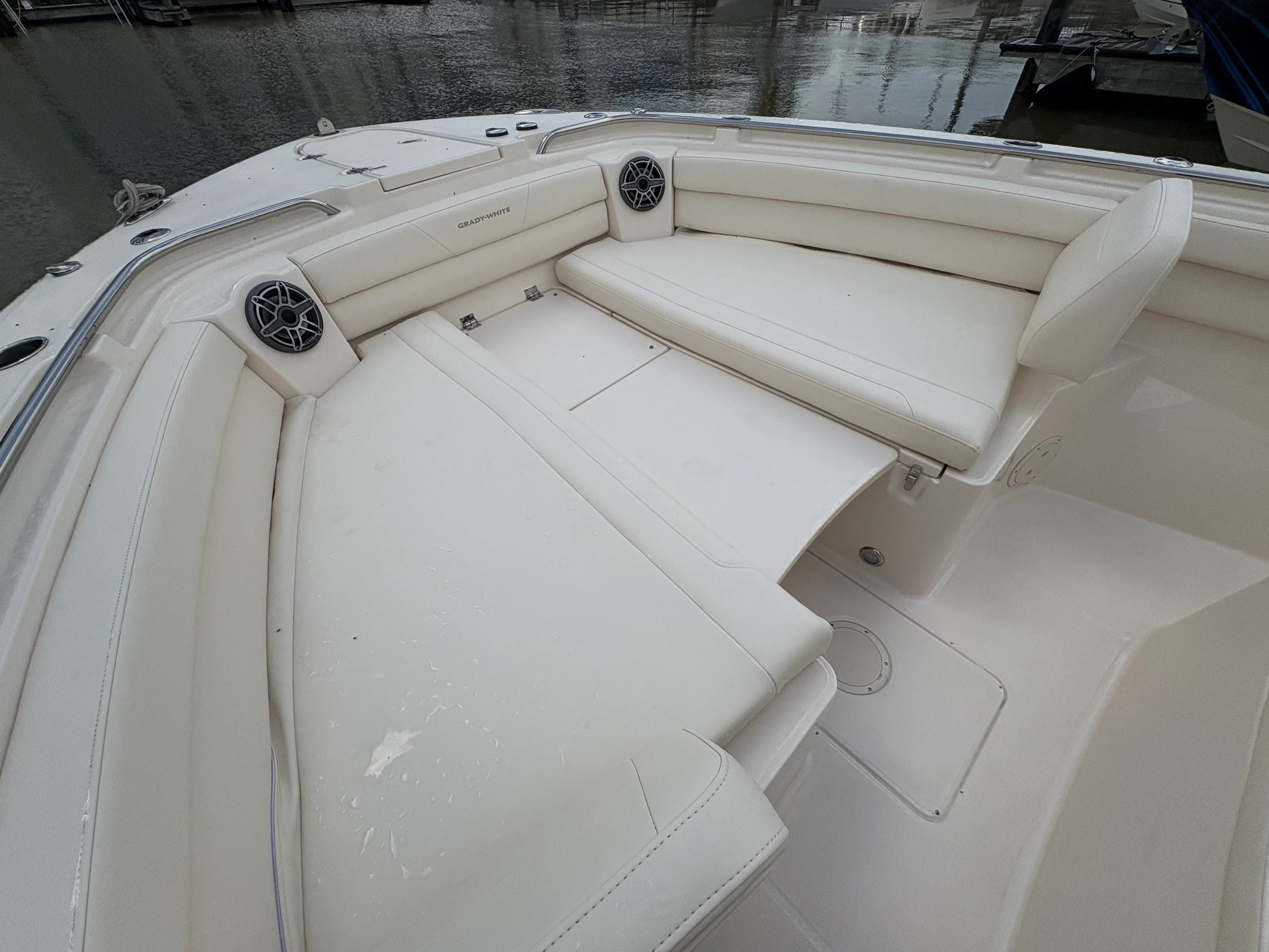 2026 Grady-White Canyon 326 Image Thumbnail #29