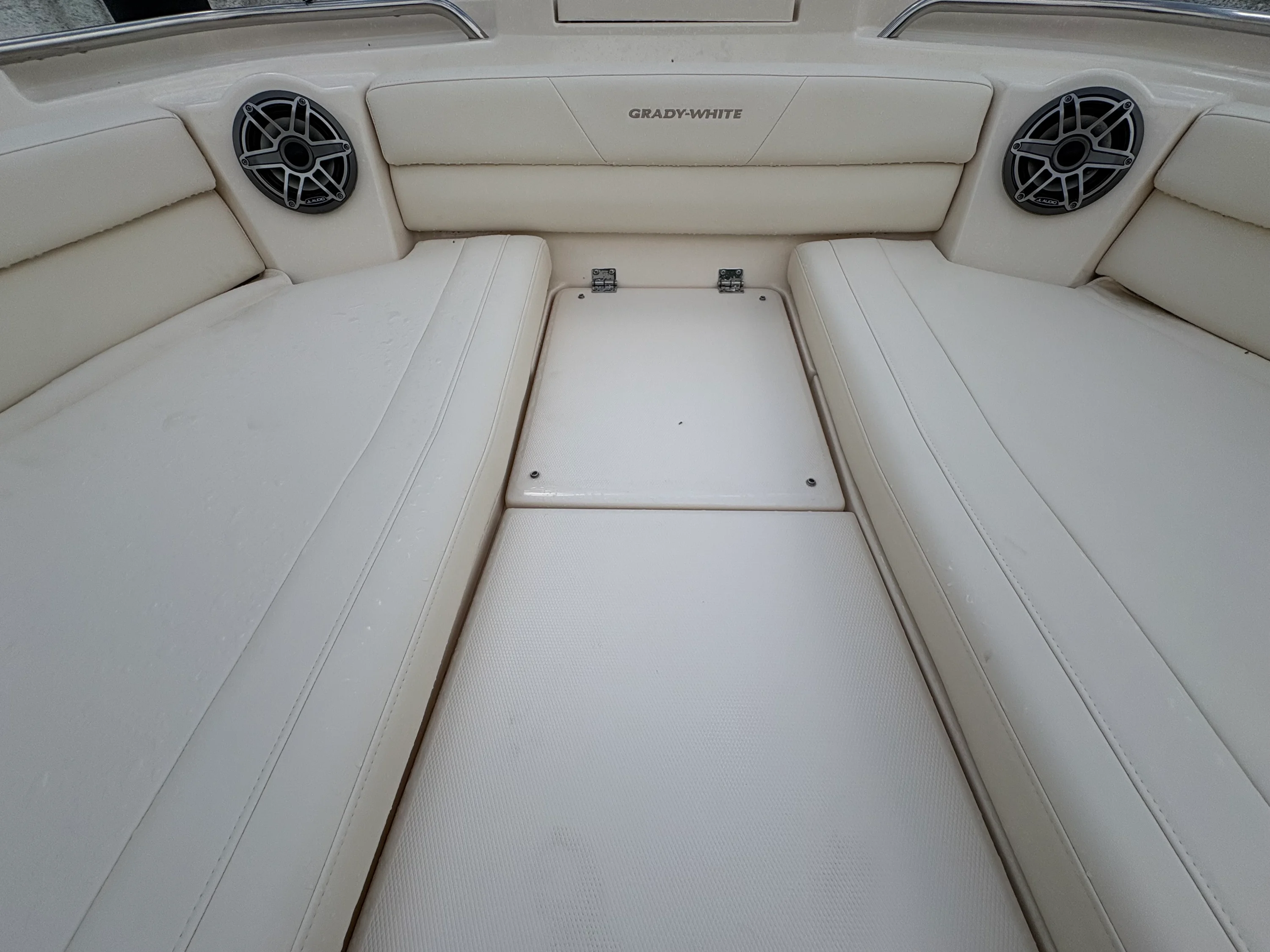 2026 Grady-White Canyon 326 Image Thumbnail #27